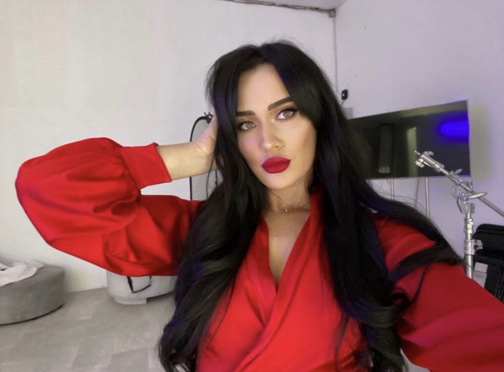 Andriana international dating sites free uk