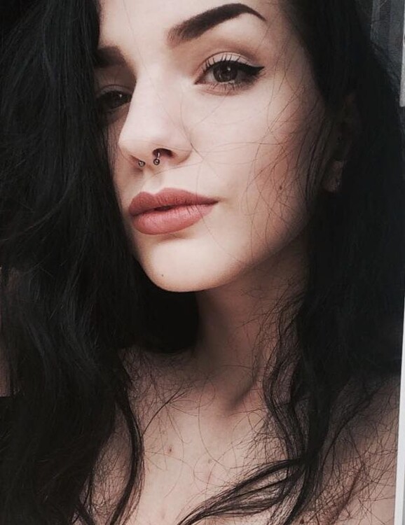 Valeriy international kisses dating site