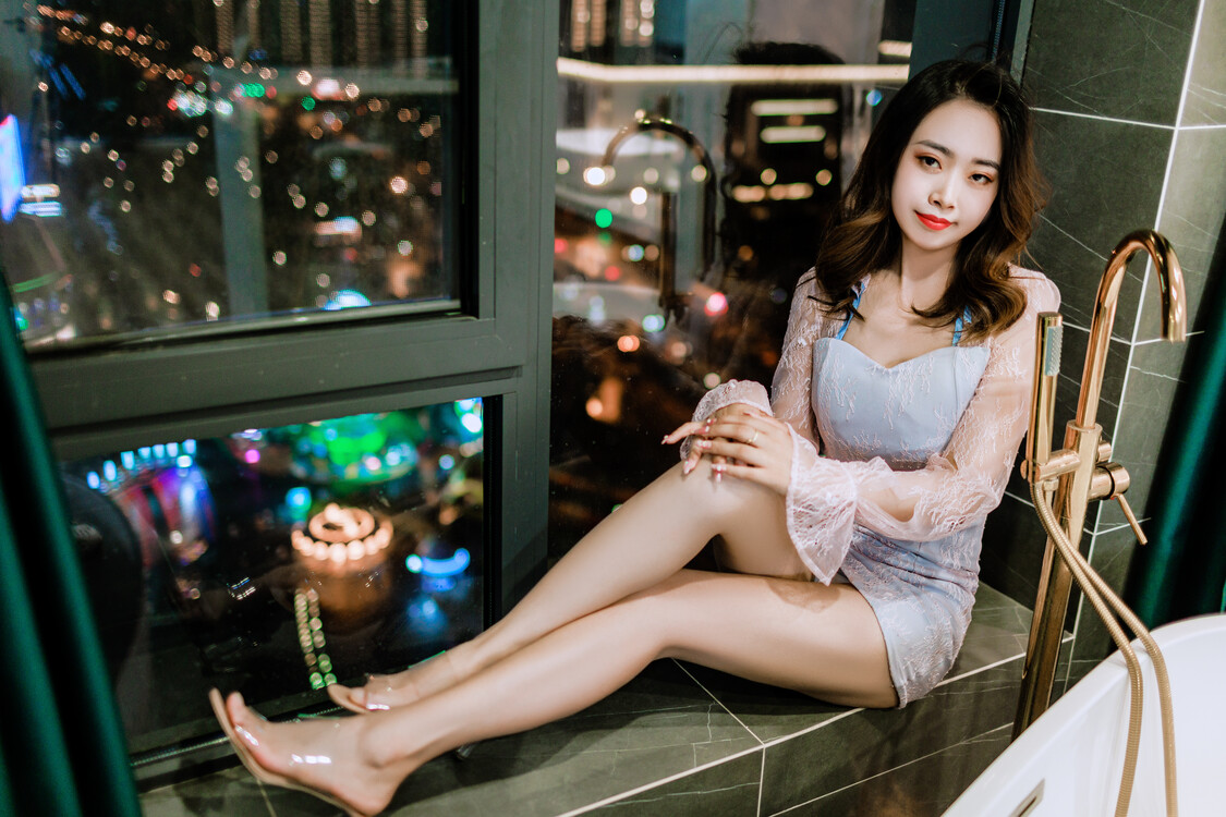 chenghong dating international online