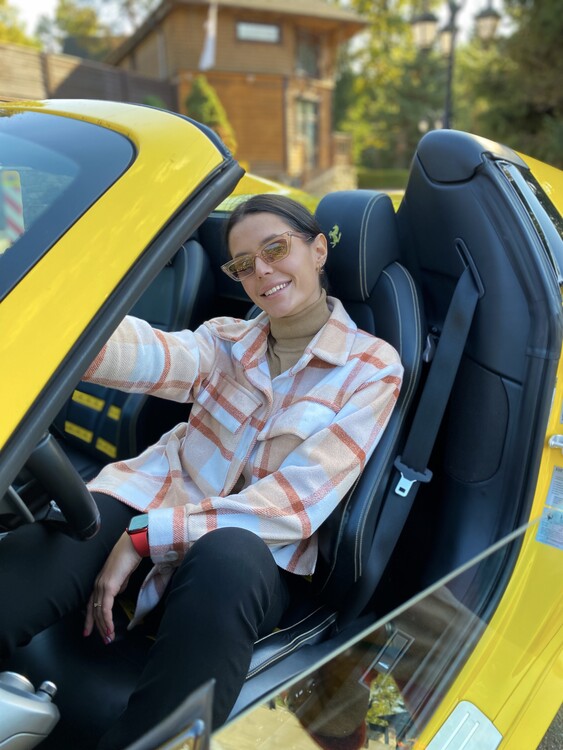 Valeria international datingcom