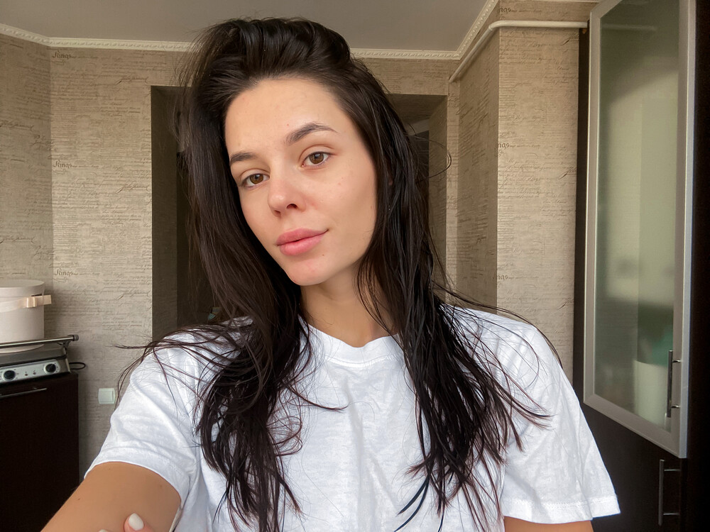 Valeria international datingcom