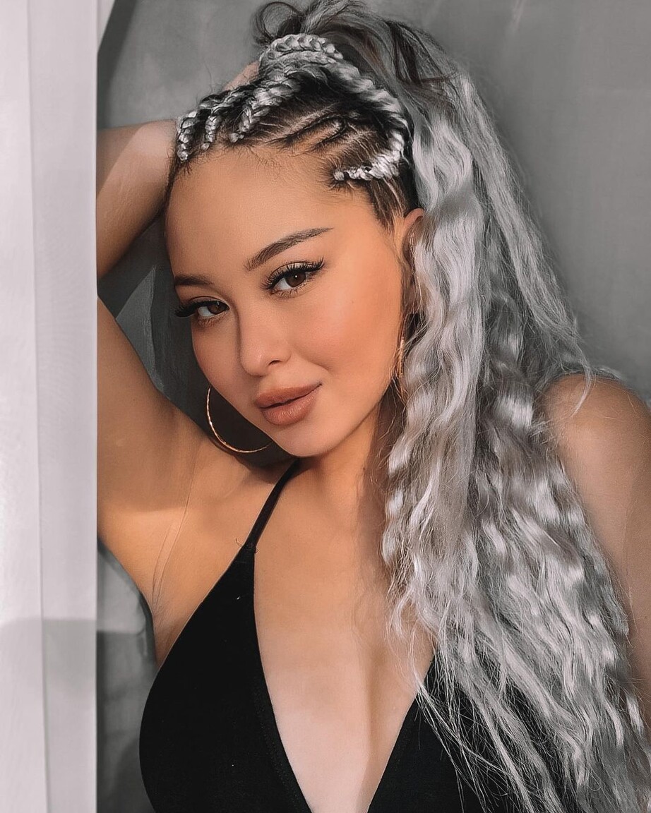 Diana international dating page