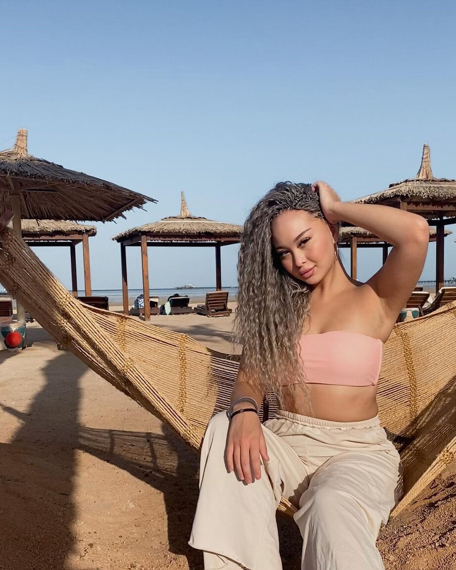 Diana international dating page