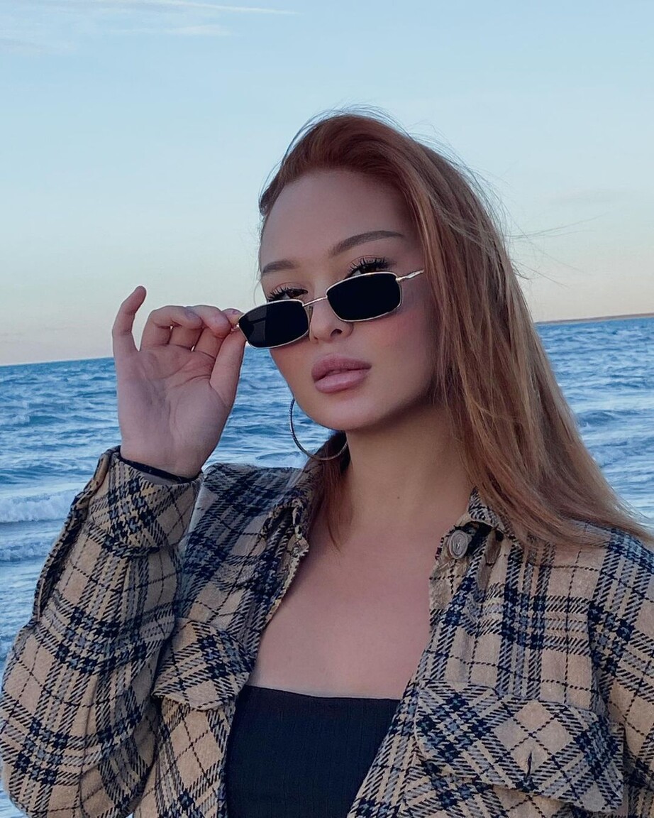 Diana international dating page