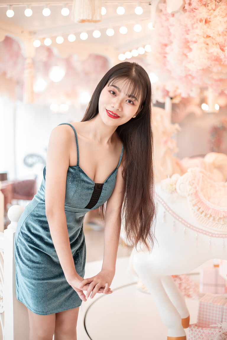 Yuanxiaoli asian dating bride