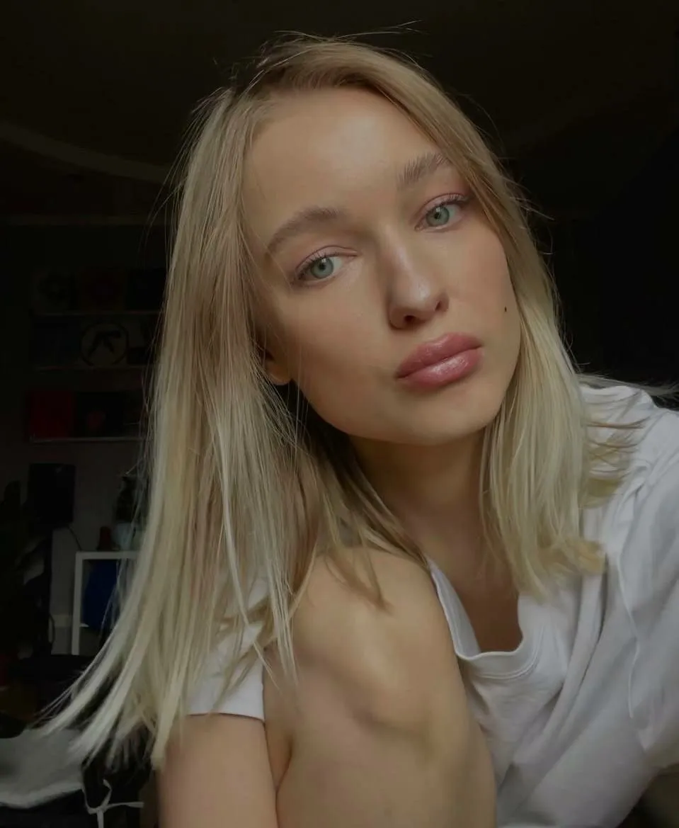Alexa international dating uk